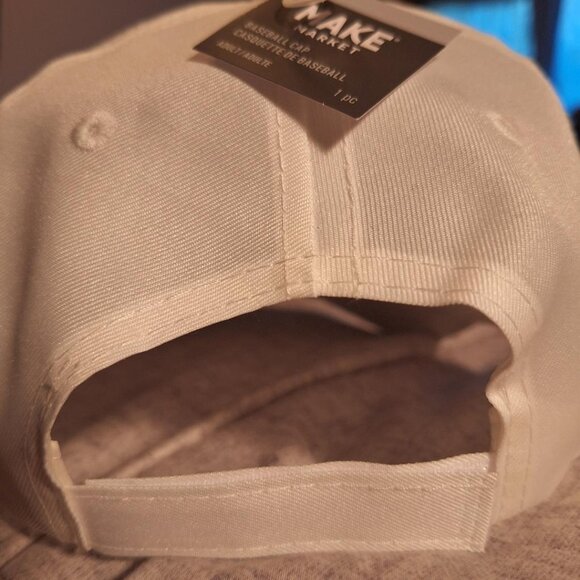 Hand-Painted Fox Hat on White Baseball Hat. - Picture 10 of 10